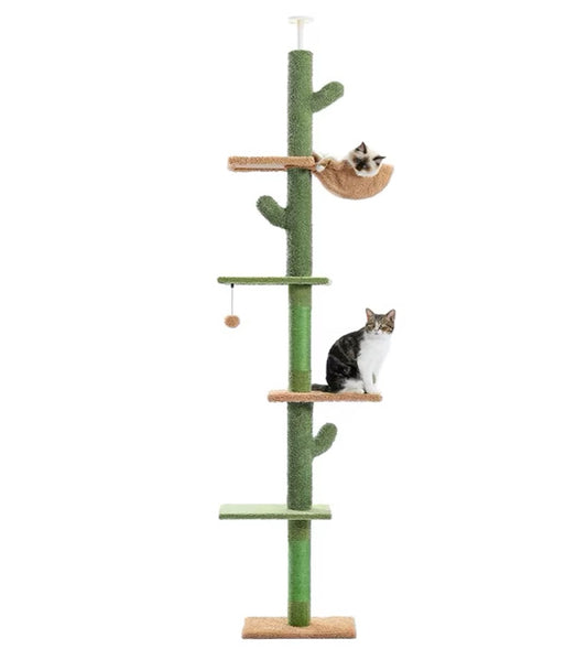 Twee katten liggen comfortabel op de Speeltoren Mimi, omringd door krabpalen en knusse ligplekken, terwijl ze genieten van hun perfecte speel- en ontspanningsplek. De toren biedt zowel vermaak als comfort en creëert een leuke en uitnodigende ruimte voor hen om te verkennen